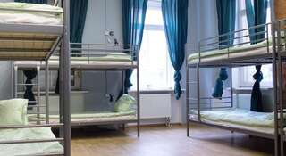 Гостиница Амалиенау Хостел и Апартаменты Калининград Спальное место на двухъярусной кровати в общем номере для мужчин и женщин-1